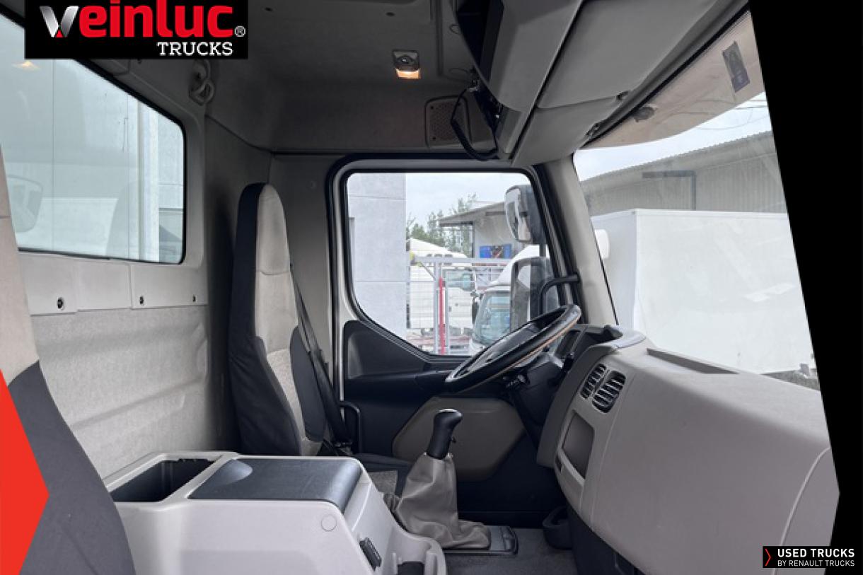 Renault Trucks Premium Distribution 340