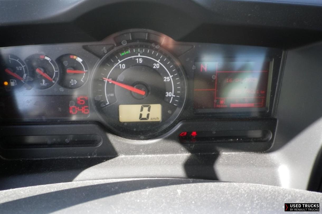 Renault Trucks D Wide 320