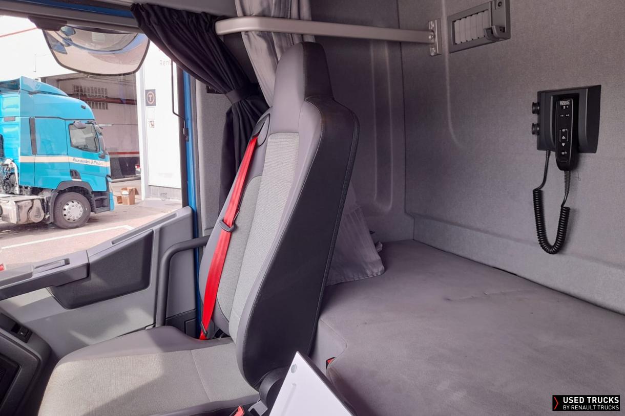 Renault Trucks T 440