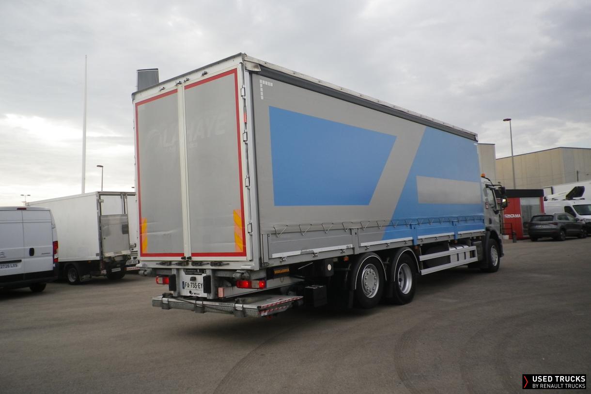 Renault Trucks D Wide 320