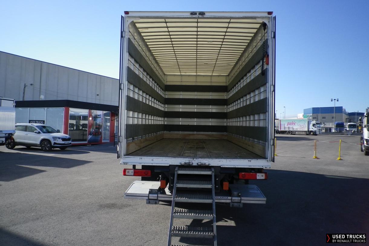 Renault Trucks D Wide 320