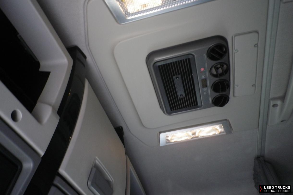Renault Trucks T 440
