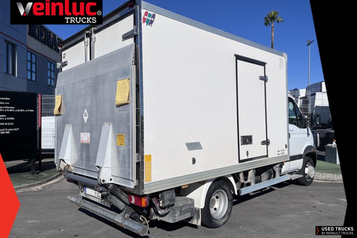 Renault Trucks Mascott 150