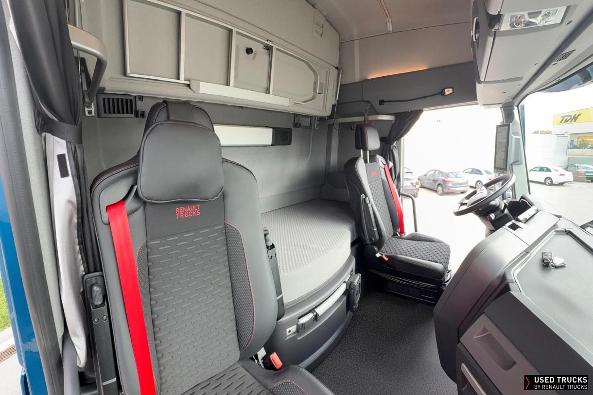 Renault Trucks T High 