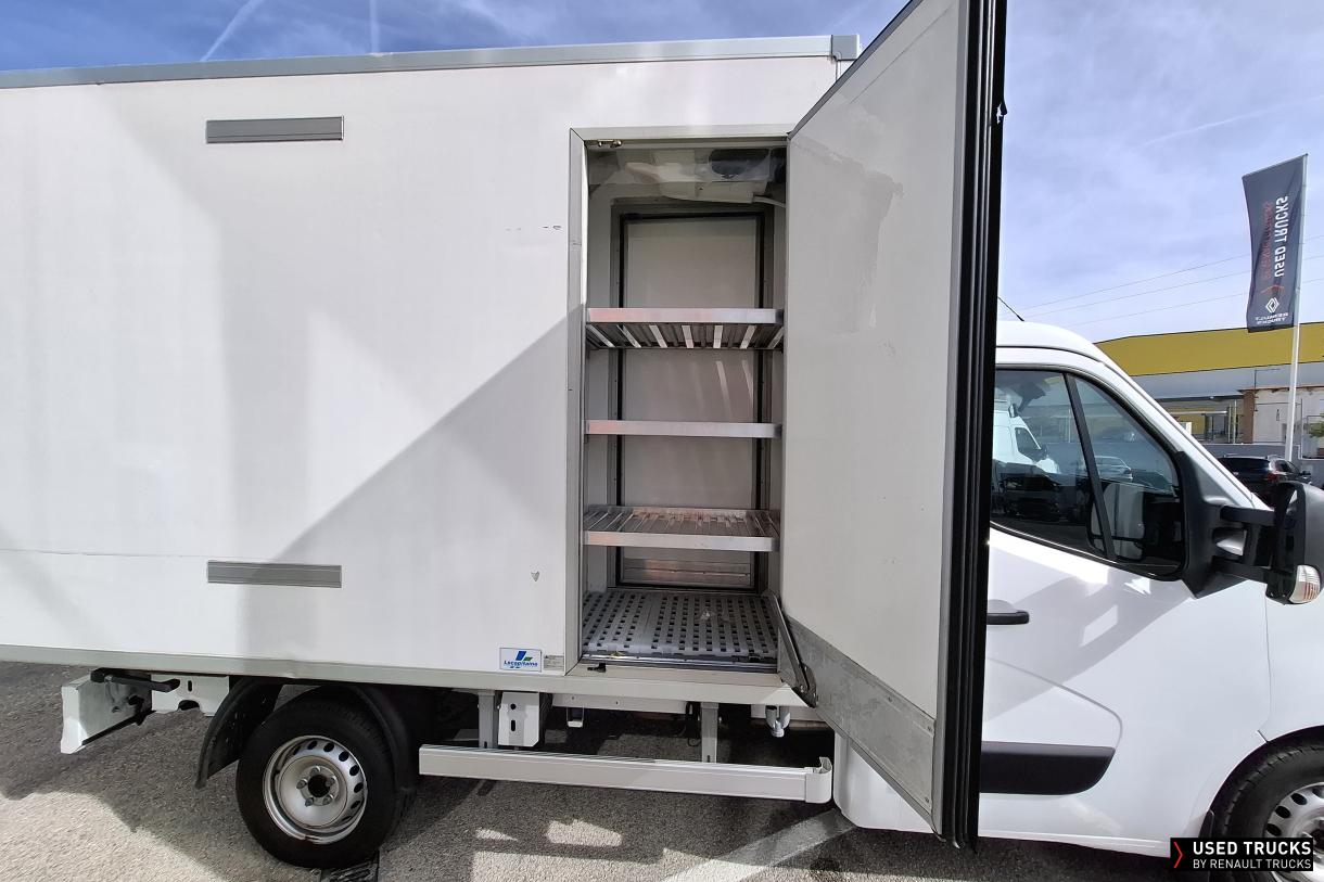 Renault Trucks Master 145