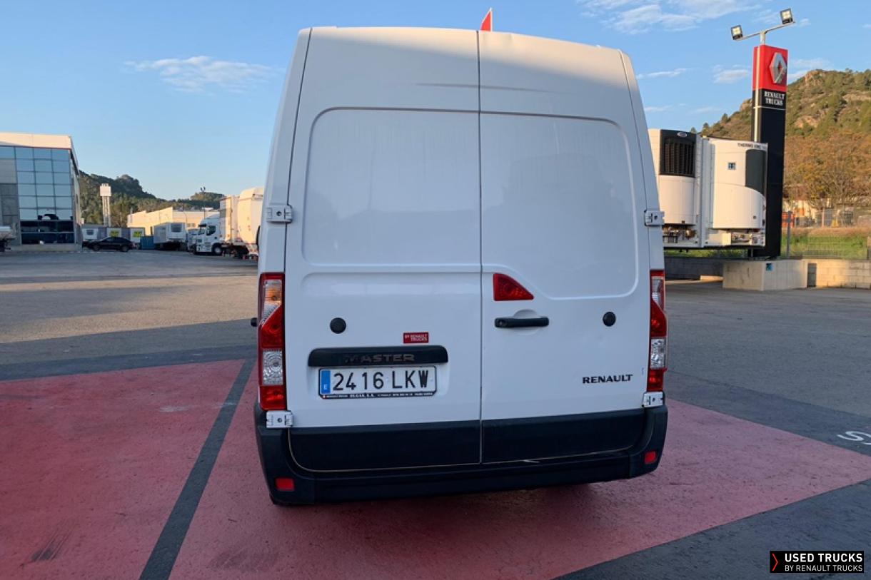 Renault Trucks Master 135
