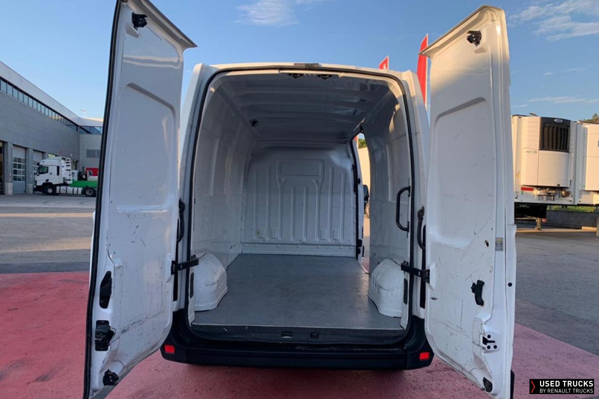 Renault Trucks Master 135