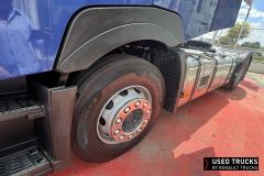 Renault Trucks T High
                                          